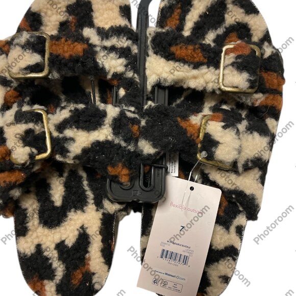 Women's Double buckle Slippers, Secret Treasure, 7, Lepro, NWT - Picture 4 of 5